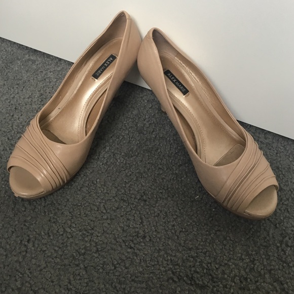 Alex Marie Shoes - Alex Marie Heel