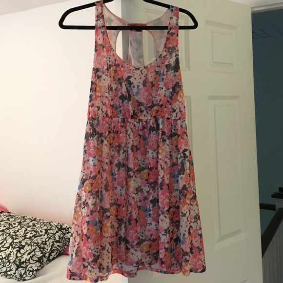 Floral Dress with Open Back