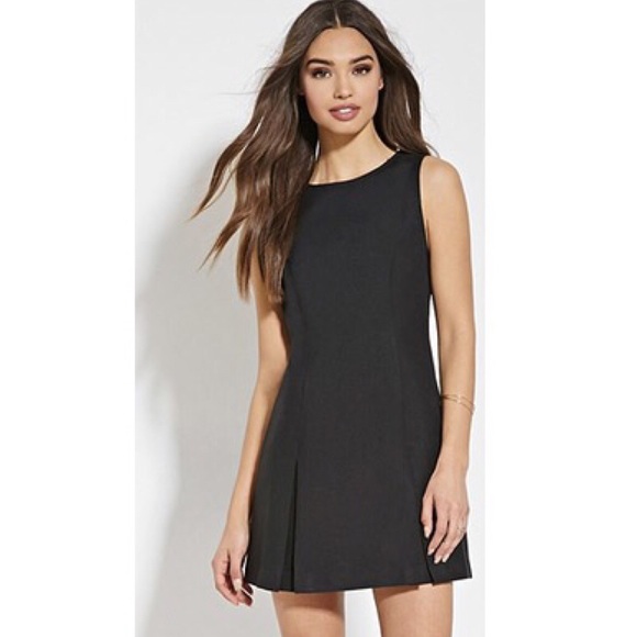 Forever 21 black sleeveless pleated sheath dress!