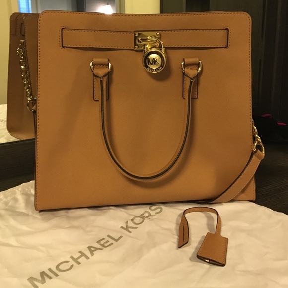 💕large Hamilton tote from Michael Kors!💕
