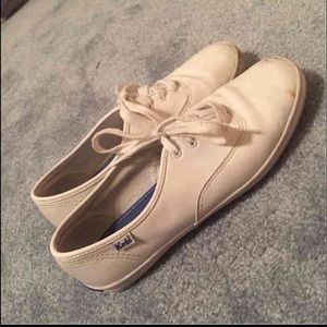 Size 7 Women's KEDs