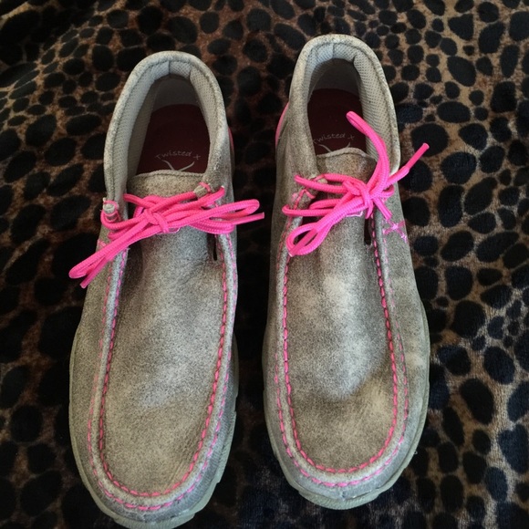 Twisted X breast cancer tan with hot pink boots