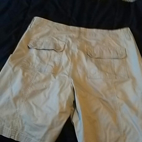 Shorts - Picture 4 of 4