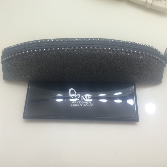 Makeup bag, eyeshadow and lipgloss combo