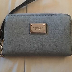 Michael Kors wristlet