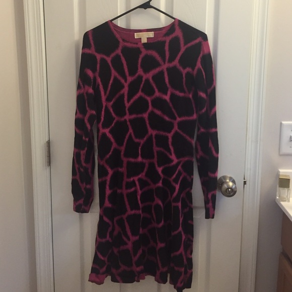 Michael Kors Giraffe Print Sweater Dress - Picture 2 of 4