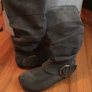 Grey suede boot