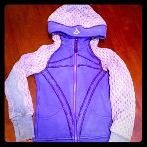 Girls size 6 Ivivva zip hoodie - back to school!