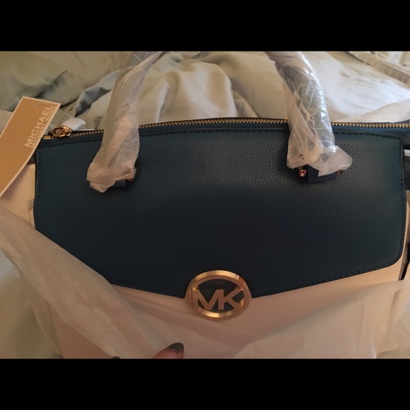 Michael Kors Purse - Picture 3 of 4