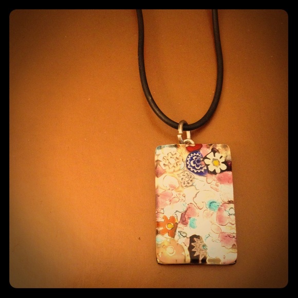 Necklace - Picture 1 of 3