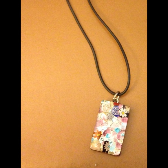 Necklace - Picture 2 of 3