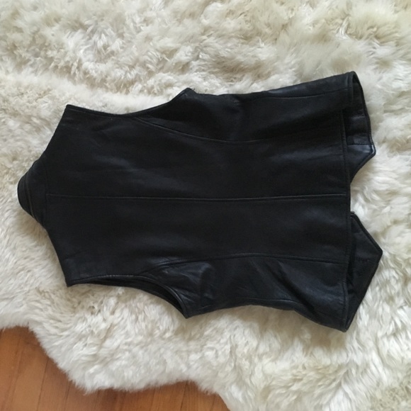 Black and Gold Detail Leather Vest - Picture 3 of 3