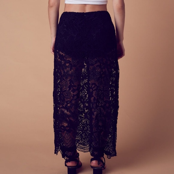 LAST! Lacey High Waist Slit Maxi Skirt - Picture 3 of 3