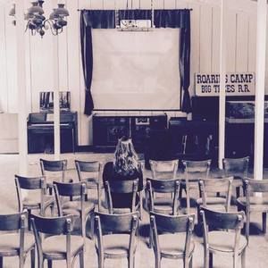 Meet your Posher, Madeline