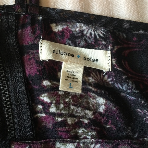 Silence + Noise UO crop top L - Picture 4 of 4