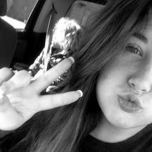 Meet your Posher, Amanda