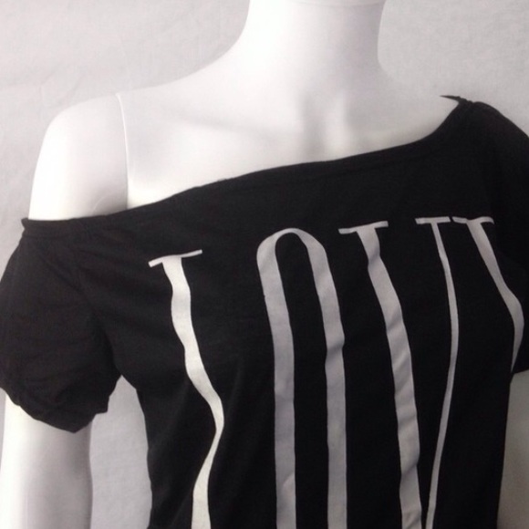 "LOVE" Skew Neck Top - Picture 3 of 4