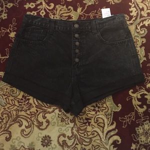 Hollister high waisted shorts.