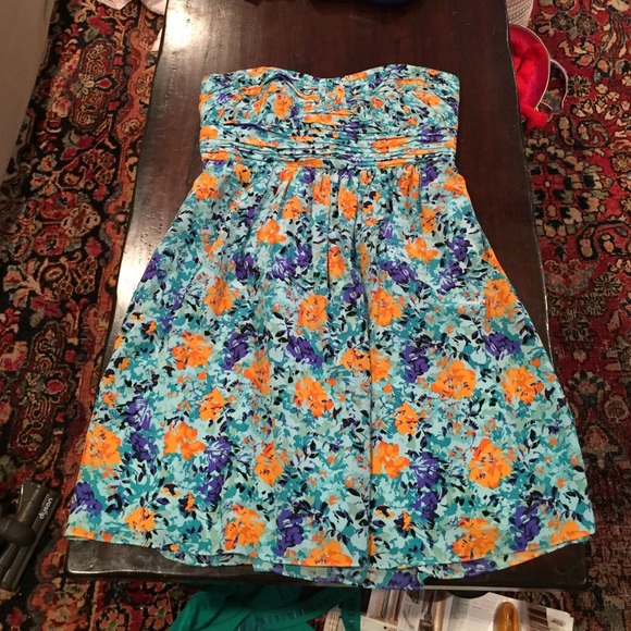 Floral Shoshanna sweetheart dress. Size 12.