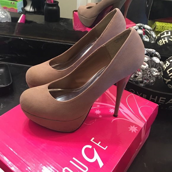 Tan closed toe heels