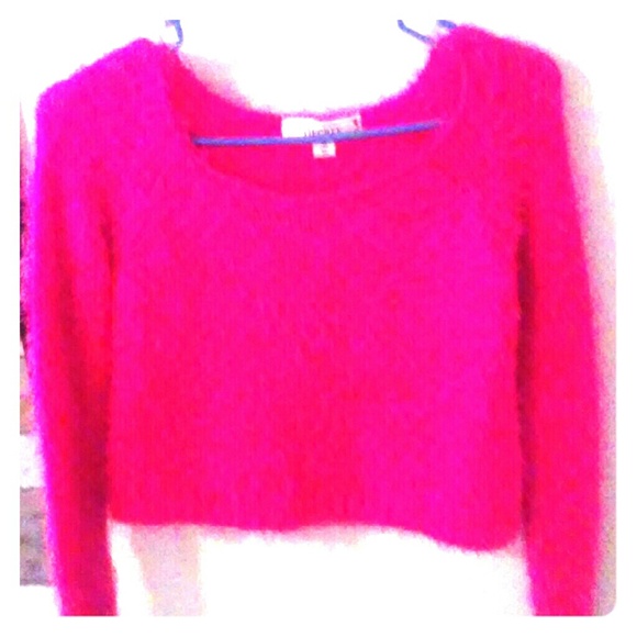 Decree hot pink crop sweater