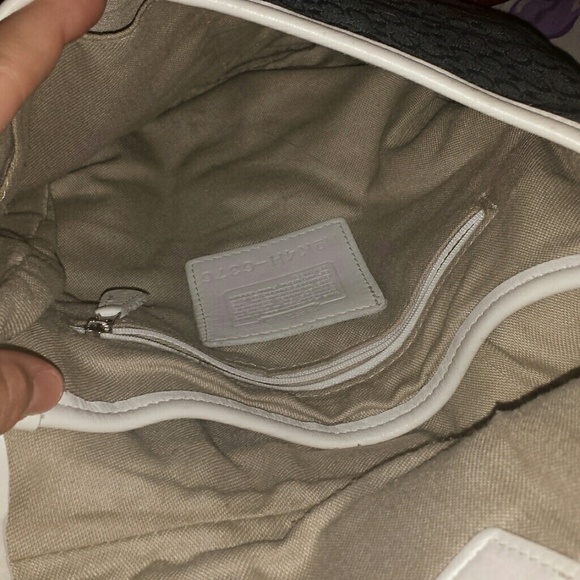 Coach Bag - Picture 4 of 4