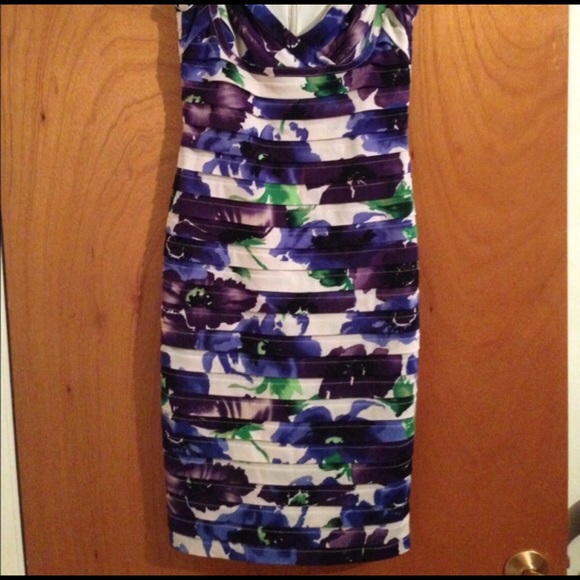 Dress - Picture 2 of 3