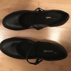 Tap shoes