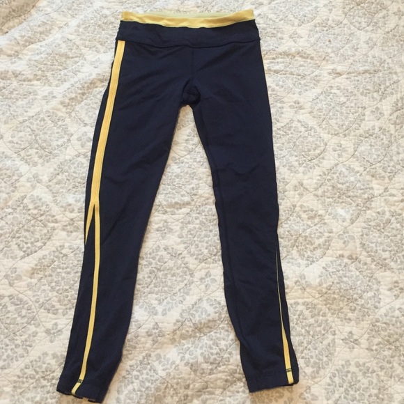 Navy and yellow scuba running pant. Lululemon