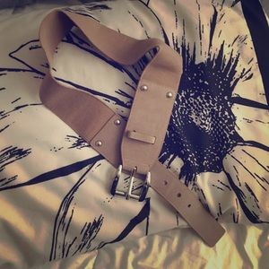 Light tan suede/ stretch belt