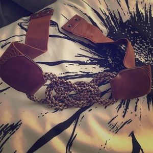 Brown stretch belt