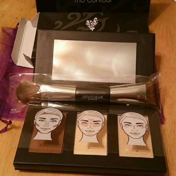 Younique Sculpting trio light