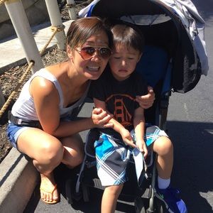 Meet your Posher, Mona