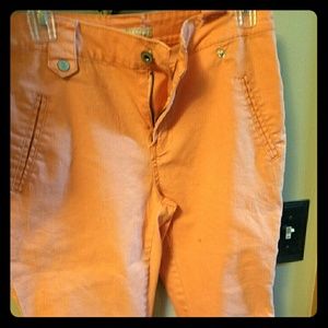 Sz 9/10 capris coral color