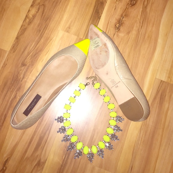 Ann Taylor Neon 7.5 flats