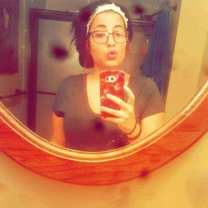 Meet your Posher, Meaghan