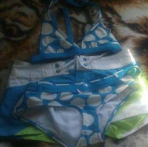 Areo bikini w/shorts