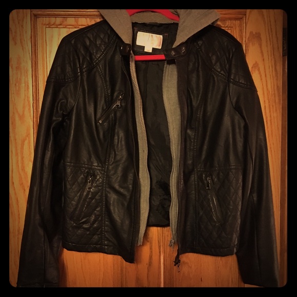 ✌🏼️Black Leather Jacket✌🏼