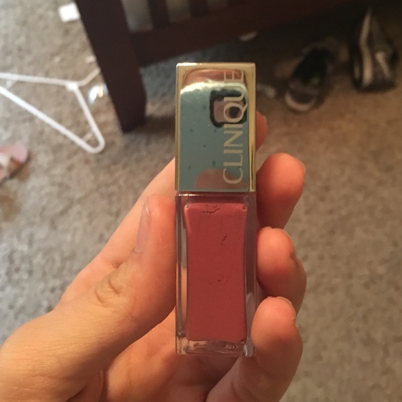 Clinique lip lacquer in sugar pop