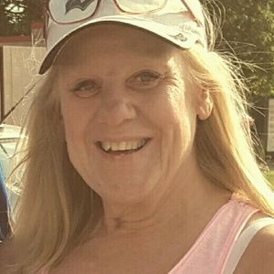 Meet your Posher, Carla