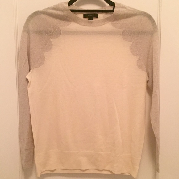 J. Crew Sweaters - JCrew Tippi sweater w scalloped raglan sleeve XS