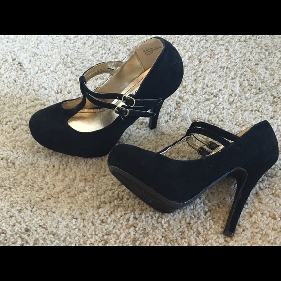 Black strappy heels