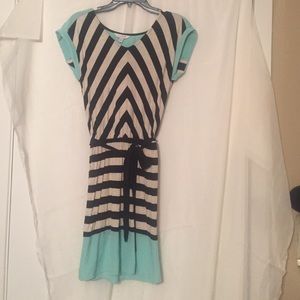 Black white and mint