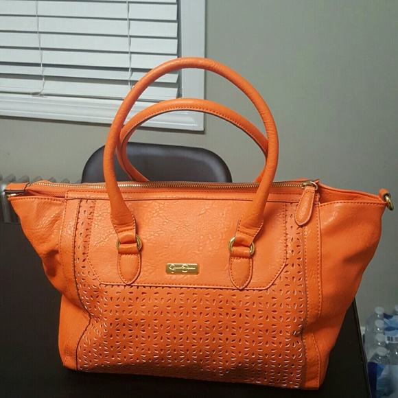 Jessica Simpson bag