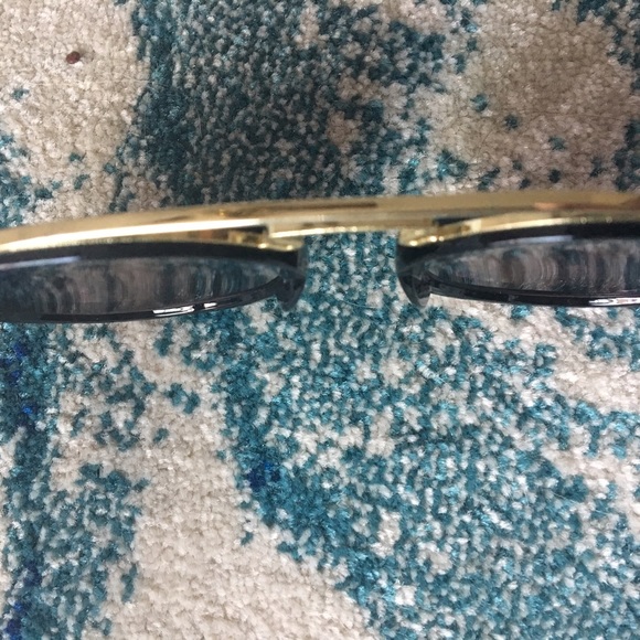 FINAL SALE - Black Brow Bar Sunglasses - Picture 6 of 6