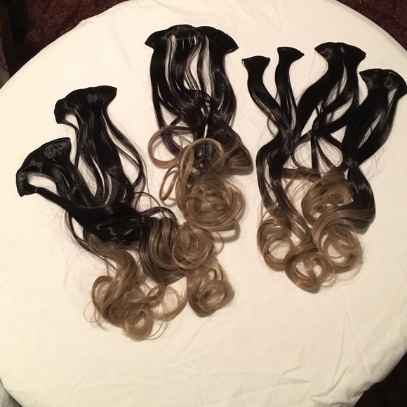 20L black ombré curly 7 piece extensions - Picture 3 of 4