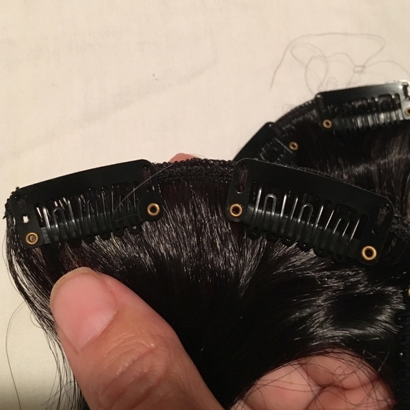 20L black ombré curly 7 piece extensions - Picture 4 of 4