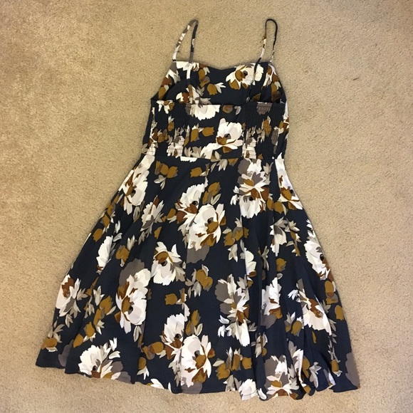 Floral dress - Picture 2 of 2