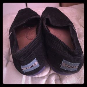 Black and purple courdory toms