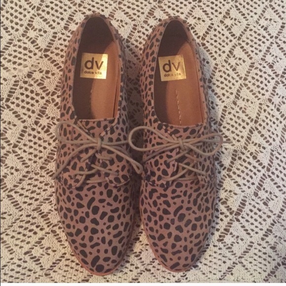 DV by Dolce Vita Leopard Oxfords SZ. 9.5